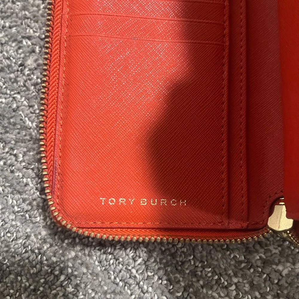 Tory Burch Emerson Wristlet Wallet Orange Saffiano Leather